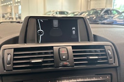 Sininen BMW 118 2013 kuva 20.