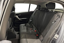 harmaa BMW 118 2013 kuva 10.