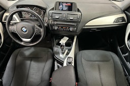 Musta BMW 118 2015 kuva 11.