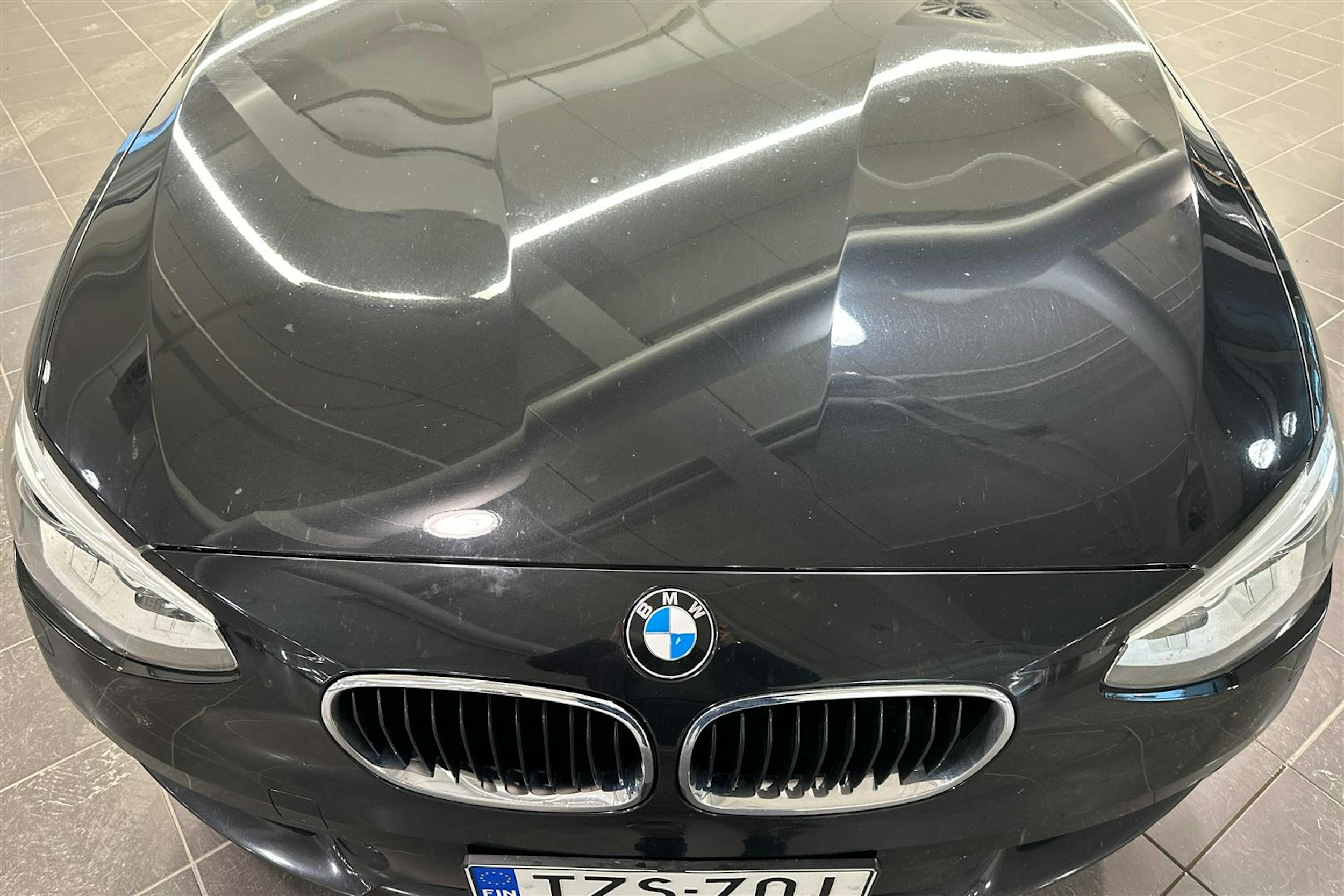 Musta BMW 118 2015 kuva 27.