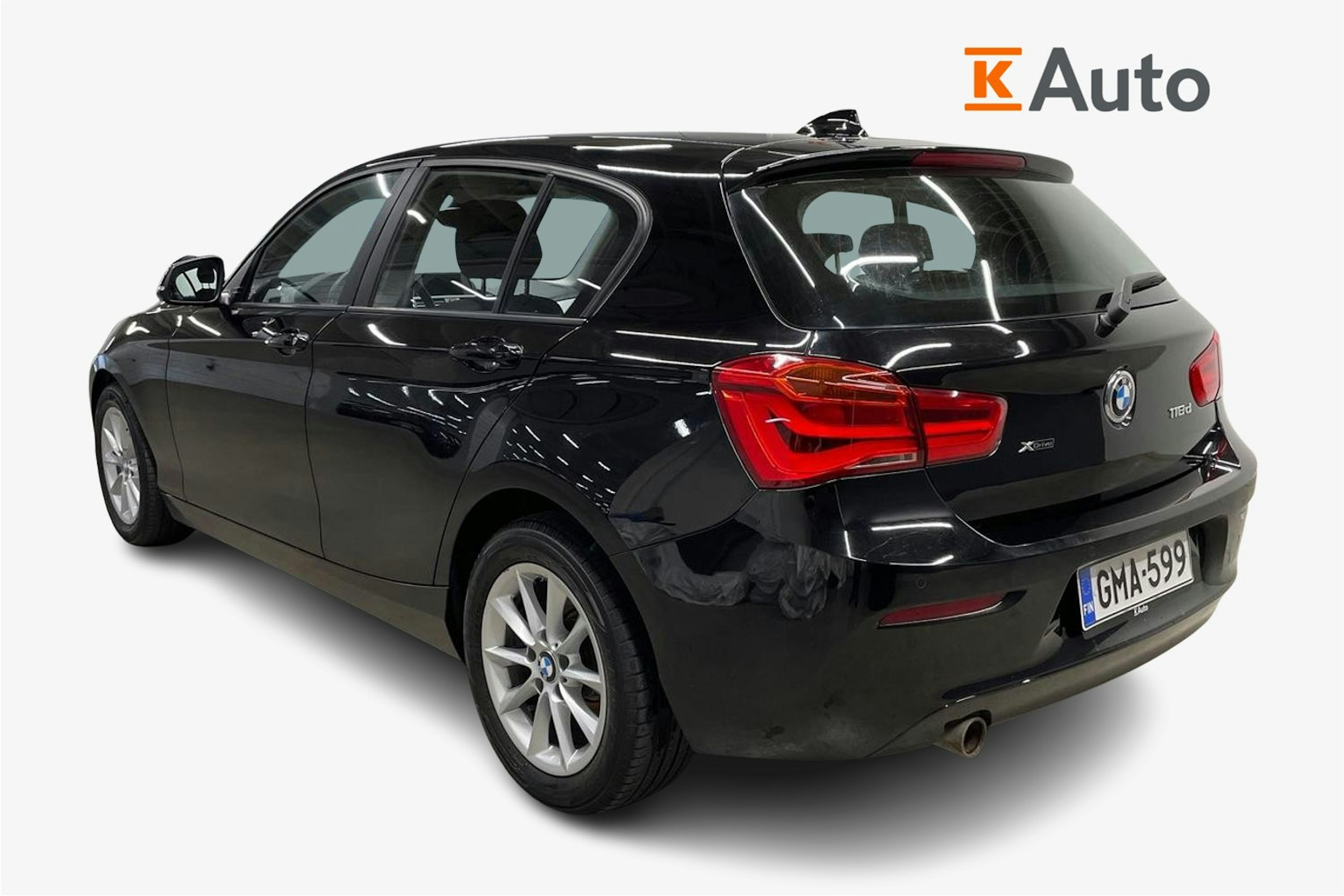 musta BMW 118 2016 kuva 2.