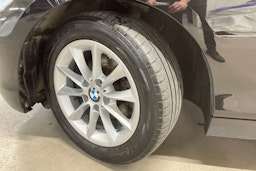 musta BMW 118 2016 kuva 13.