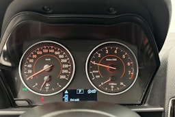 valkoinen BMW 118 2016 kuva 15.