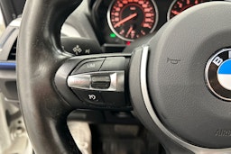 valkoinen BMW 118 2016 kuva 16.