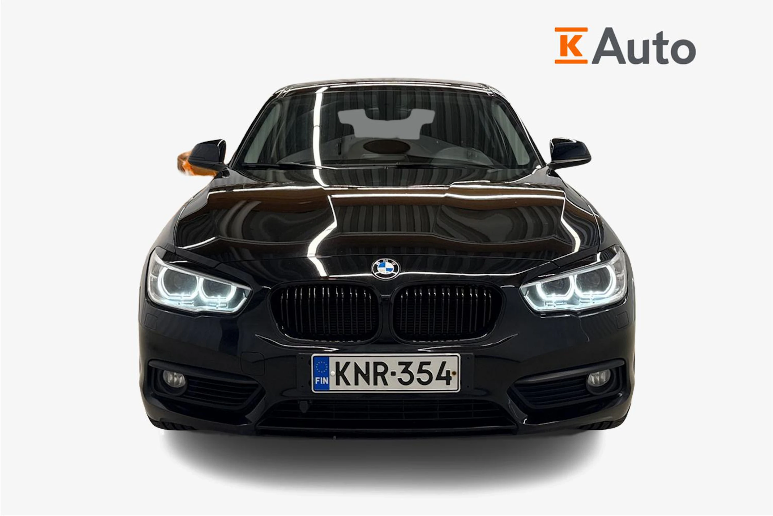 musta BMW 118 2016 kuva 4.