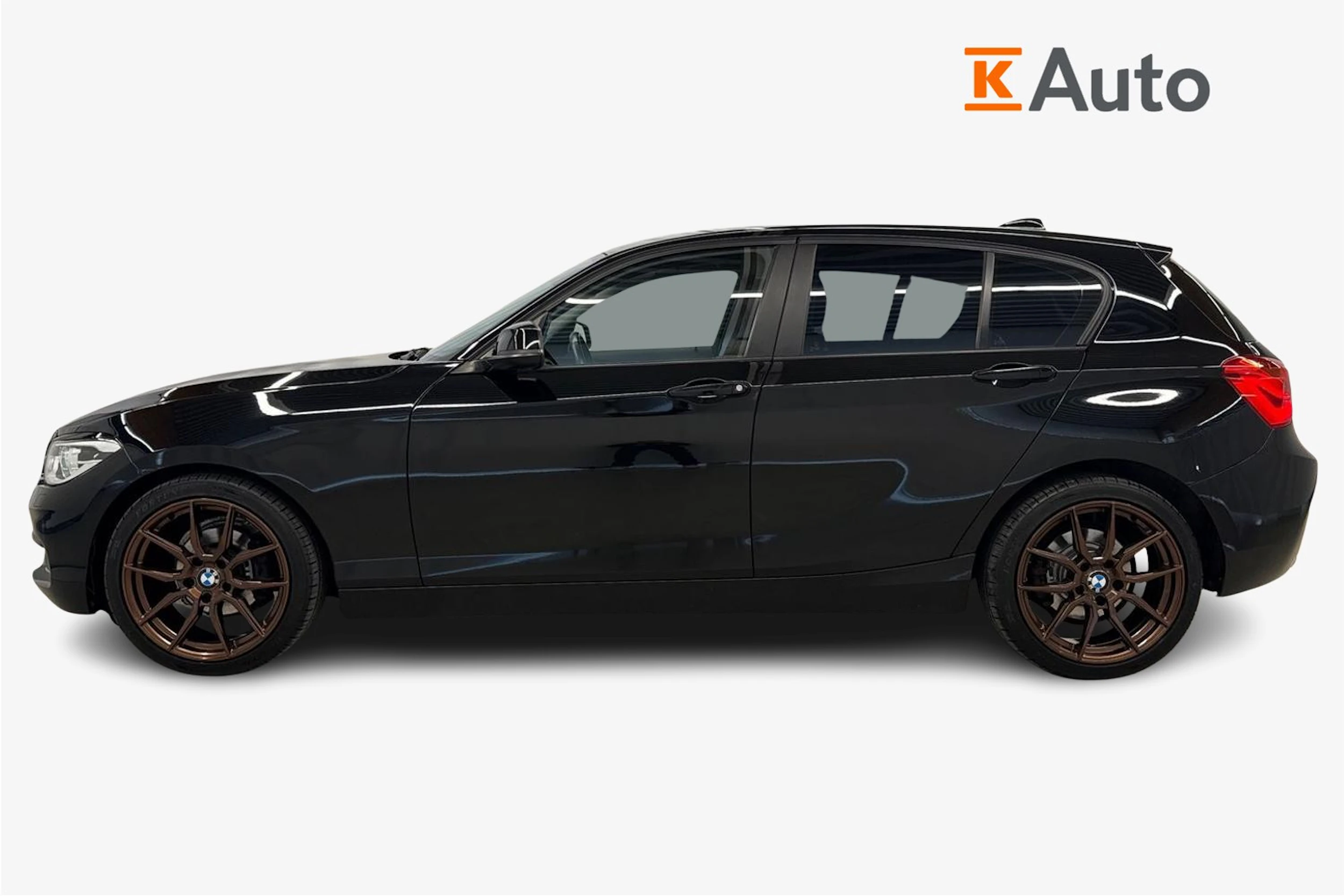 musta BMW 118 2016 kuva 5.