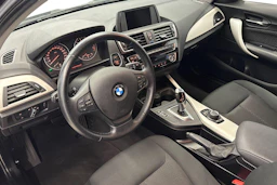 musta BMW 118 2016 kuva 6.