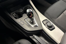 musta BMW 118 2016 kuva 17.