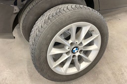 musta BMW 118 2016 kuva 13.