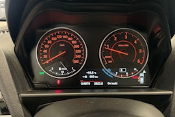musta BMW 118 2016 kuva 15.