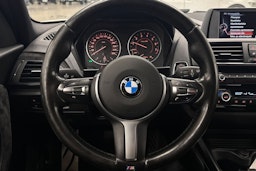 valkoinen BMW 118 2016 kuva 14.