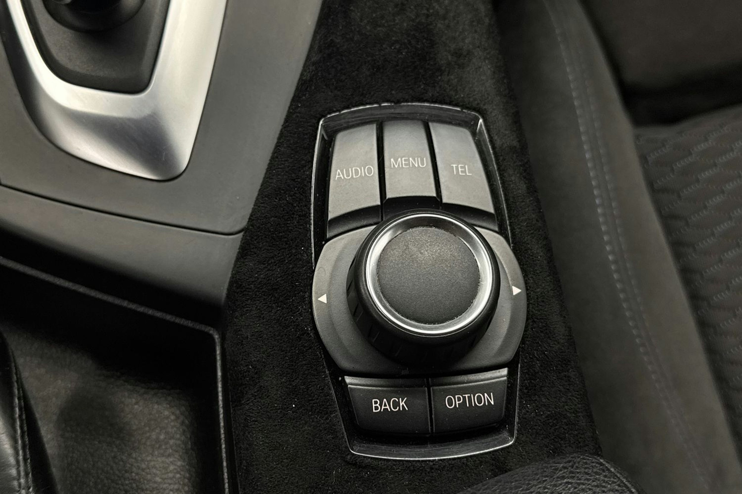 valkoinen BMW 118 2016 kuva 20.
