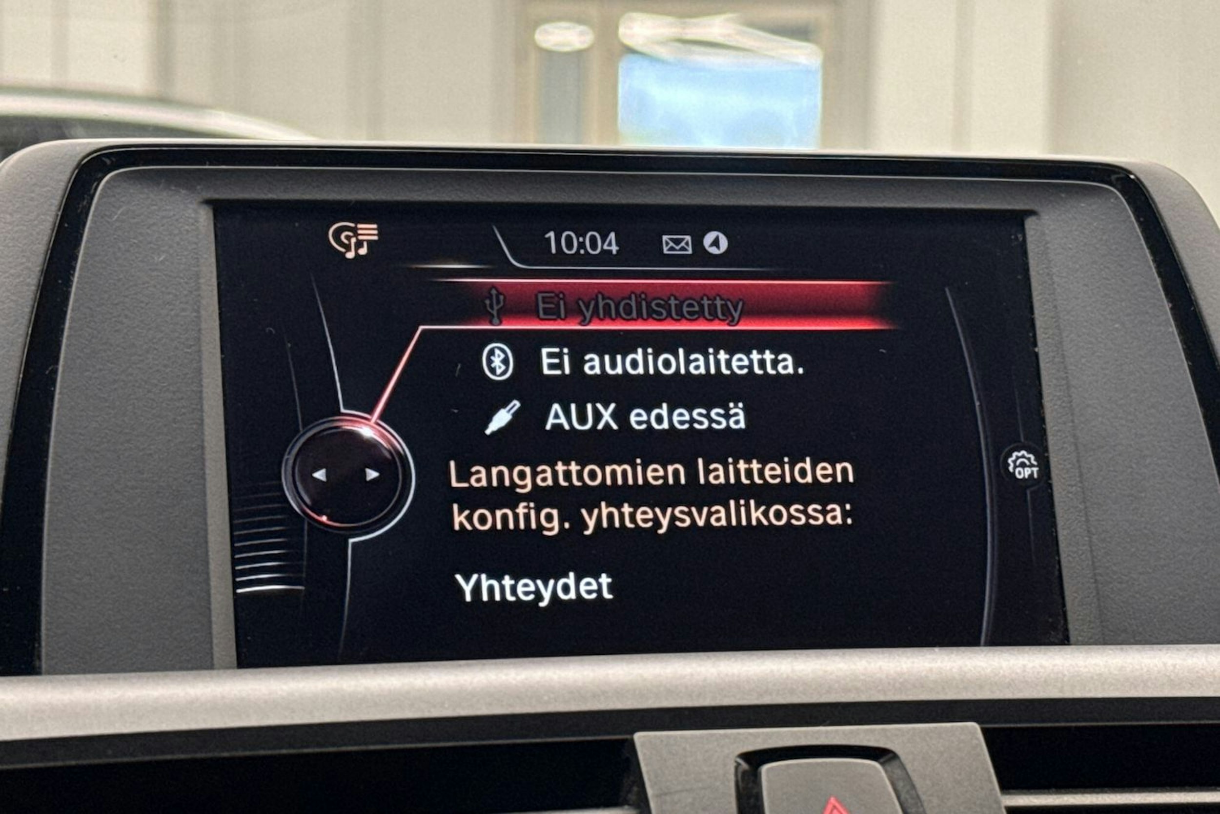 valkoinen BMW 118 2016 kuva 27.