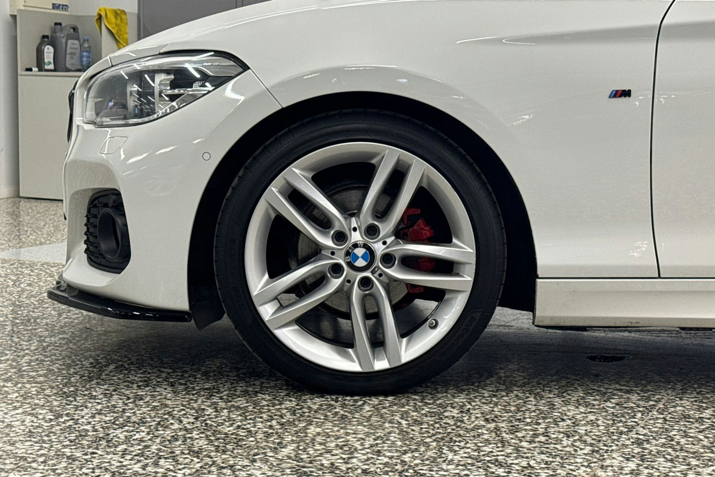 valkoinen BMW 118 2016 kuva 35.