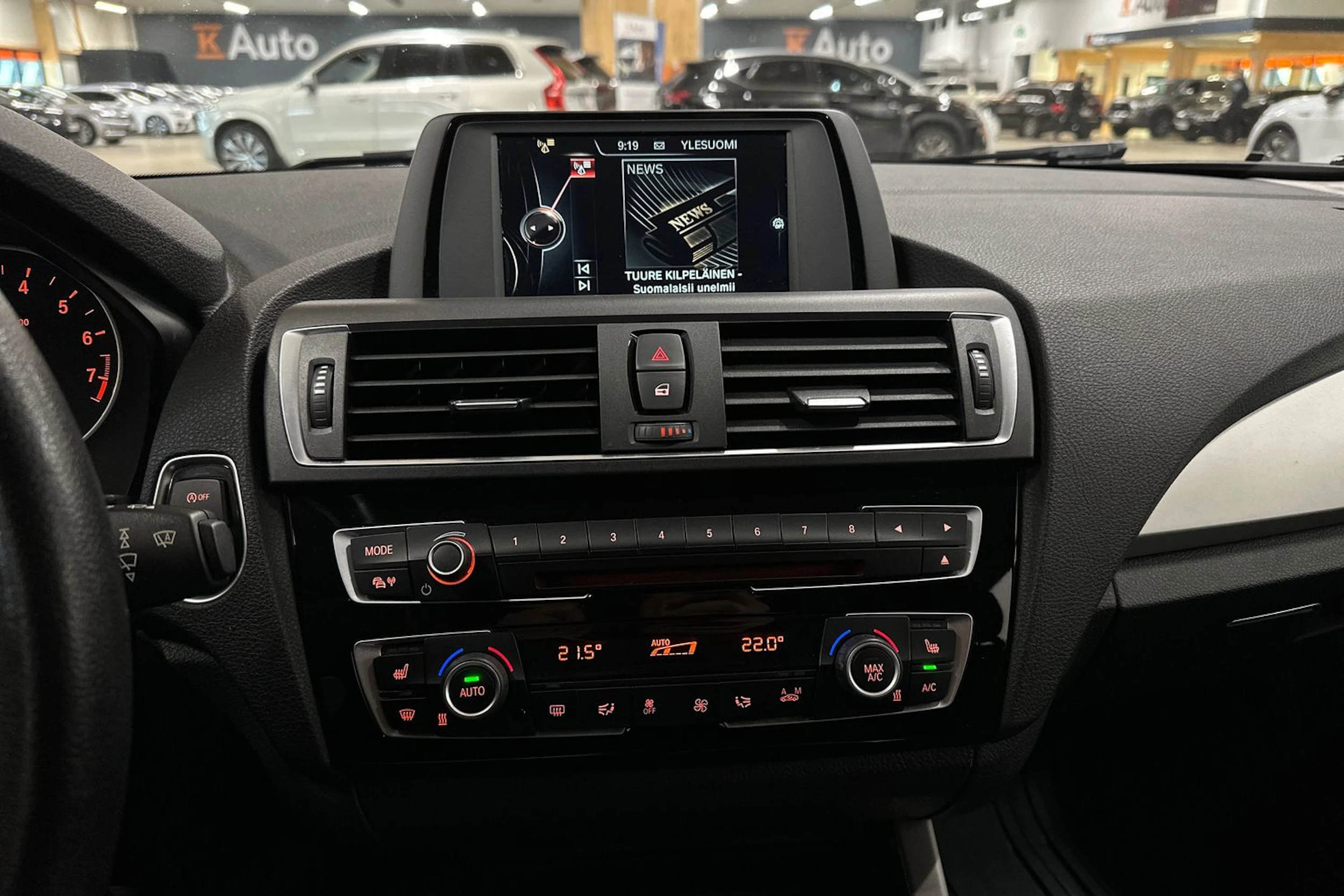 hopea BMW 118 2017 kuva 14.
