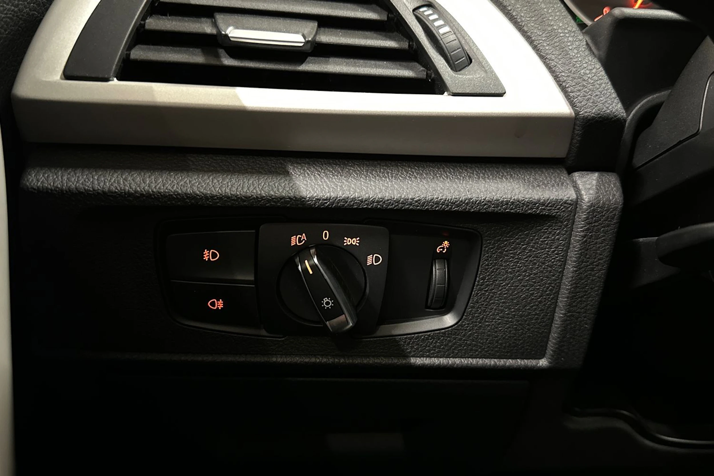 hopea BMW 118 2017 kuva 19.