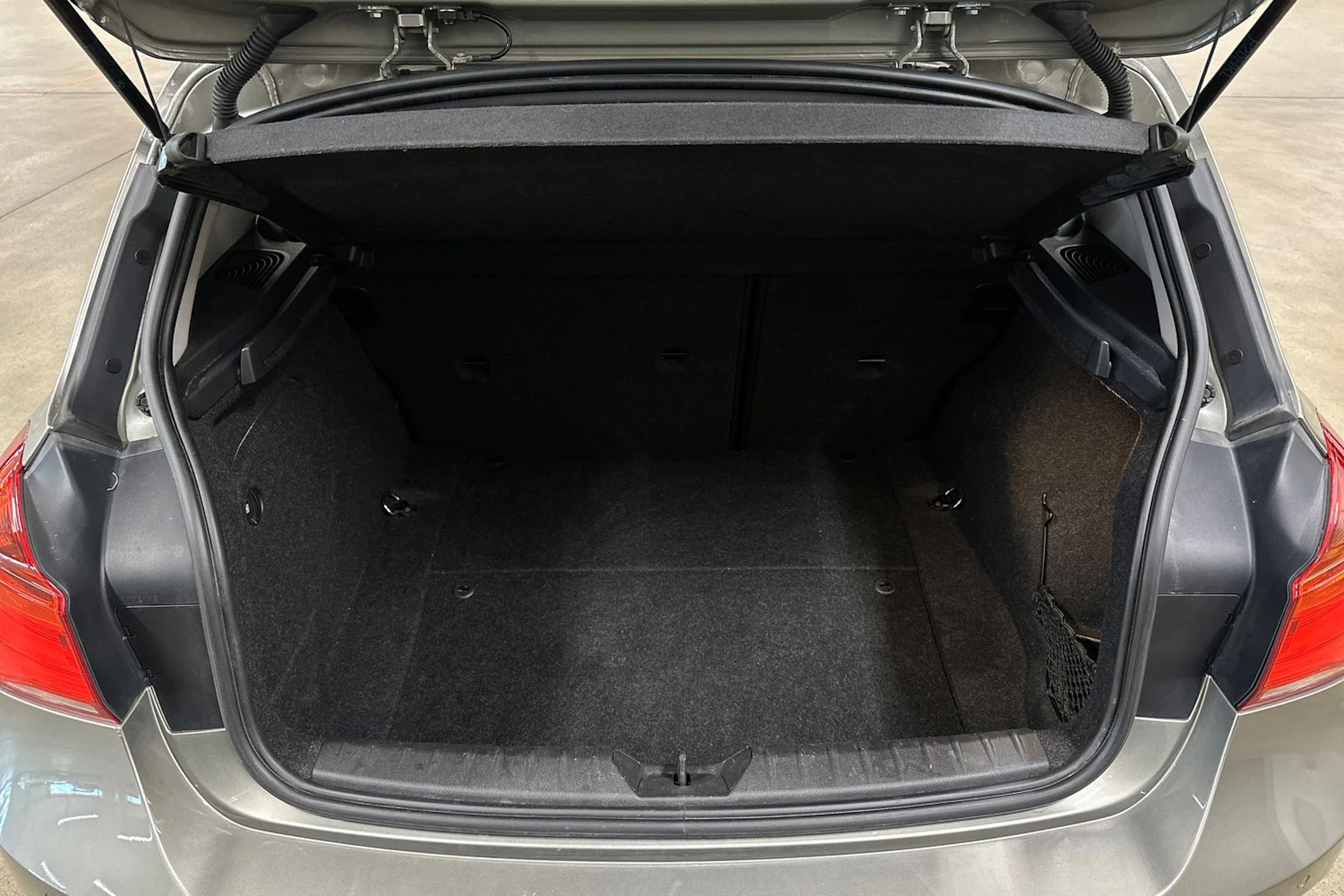 hopea BMW 118 2017 kuva 20.