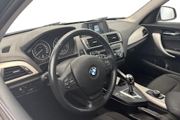 valkoinen BMW 118 2017 kuva 7.