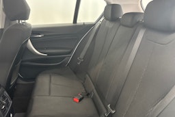 valkoinen BMW 118 2017 kuva 13.
