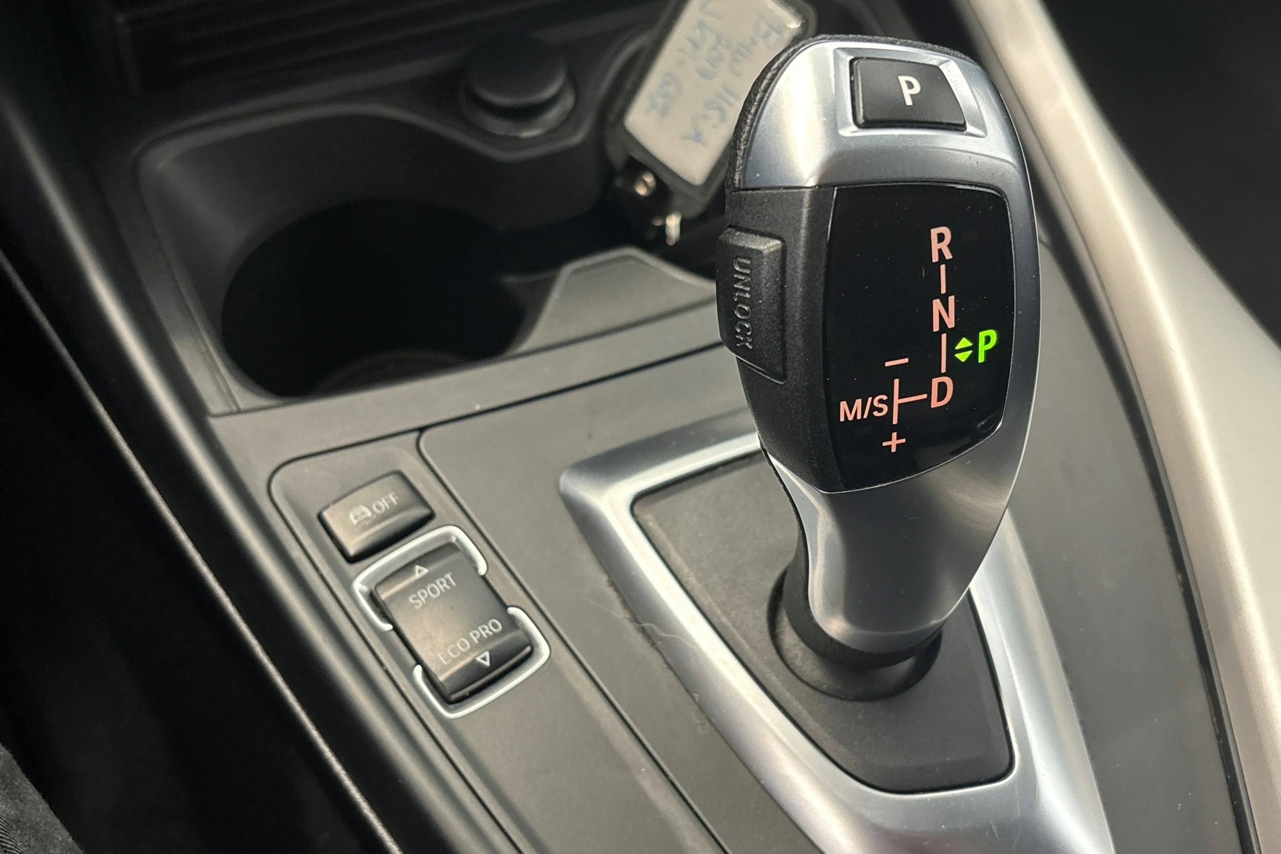 valkoinen BMW 118 2017 kuva 24.