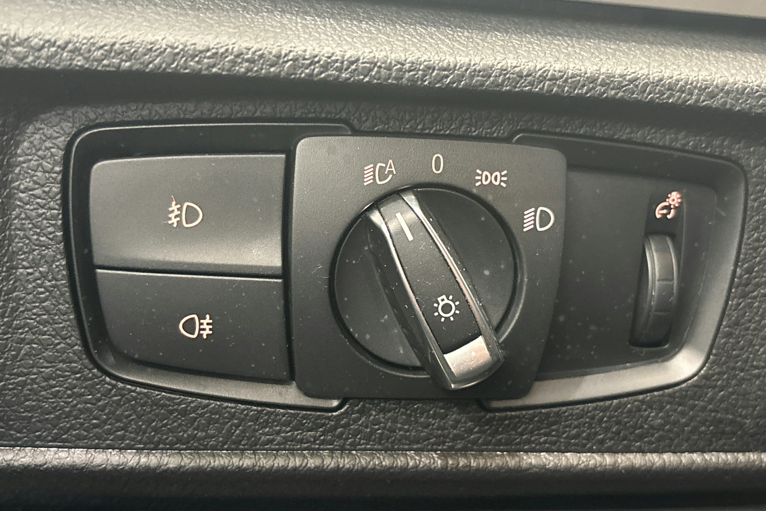 valkoinen BMW 118 2017 kuva 26.