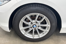 valkoinen BMW 118 2017 kuva 30.