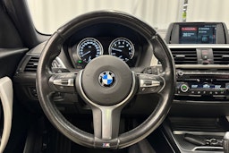 musta BMW 118 2017 kuva 21.