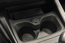 oranssi BMW 118 2017 kuva 28.