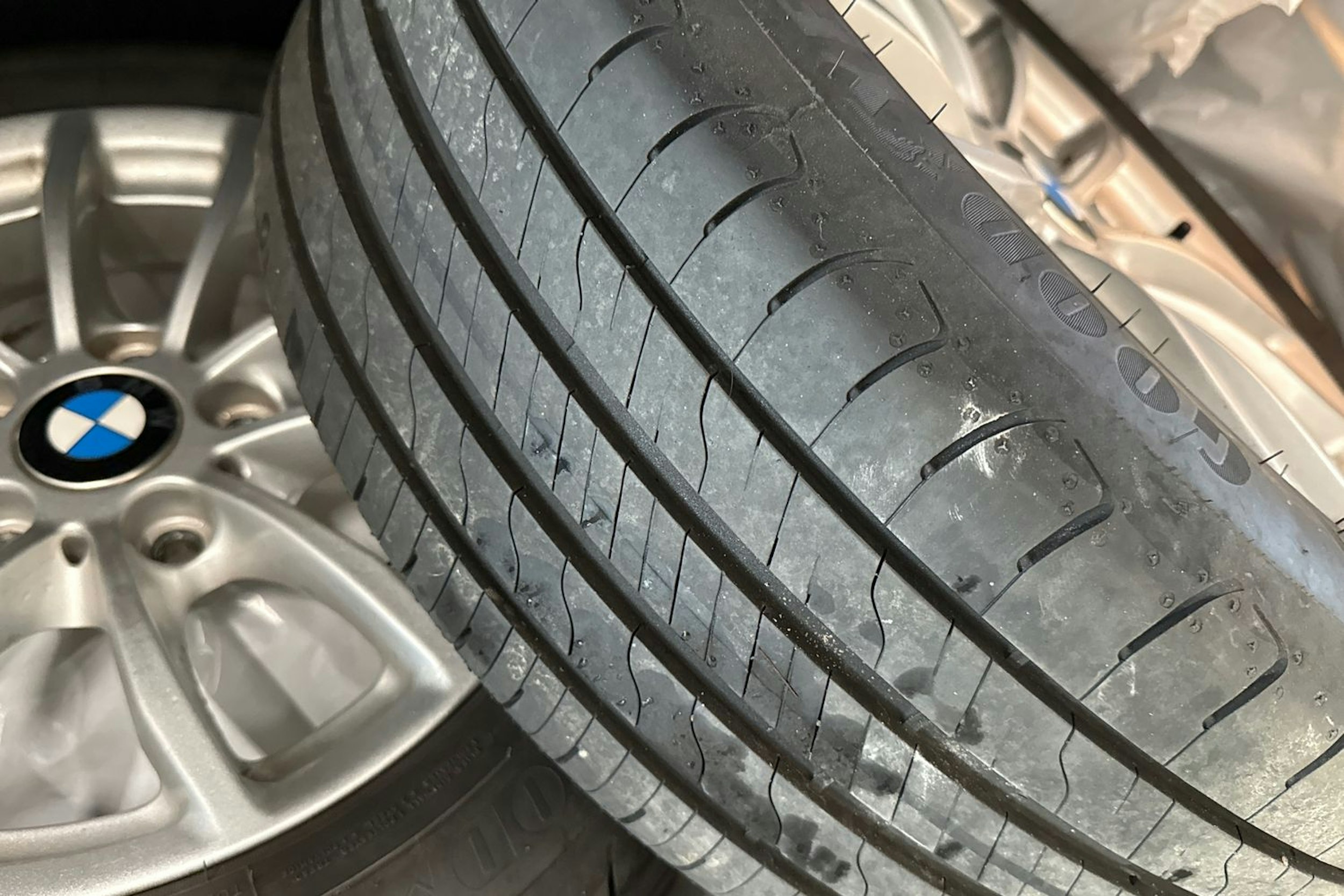 musta BMW 118 2018 kuva 15.