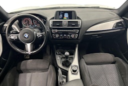 valkoinen BMW 118 2017 kuva 7.