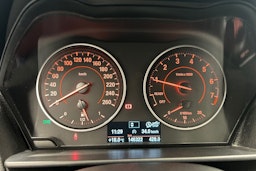 valkoinen BMW 118 2017 kuva 15.