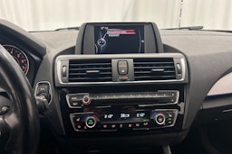 valkoinen BMW 118 2017 kuva 18.