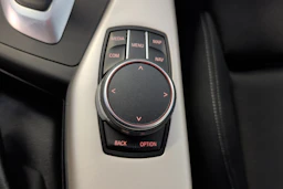 valkoinen BMW 118 2018 kuva 18.
