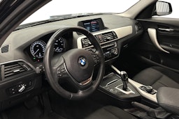 Musta BMW 118 2018 kuva 7.