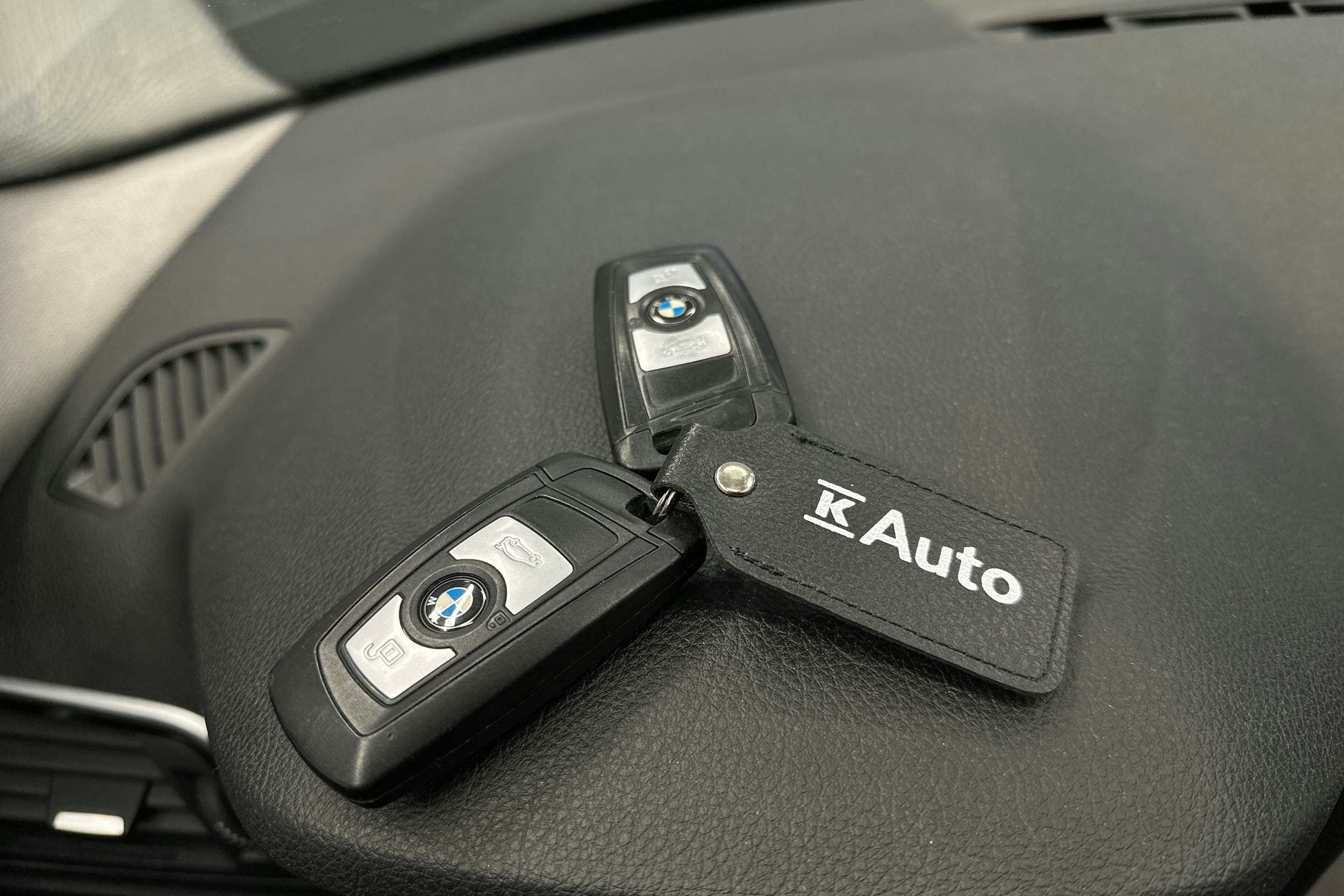 Musta BMW 118 2018 kuva 27.