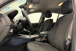 valkoinen BMW 118 2019 kuva 12.