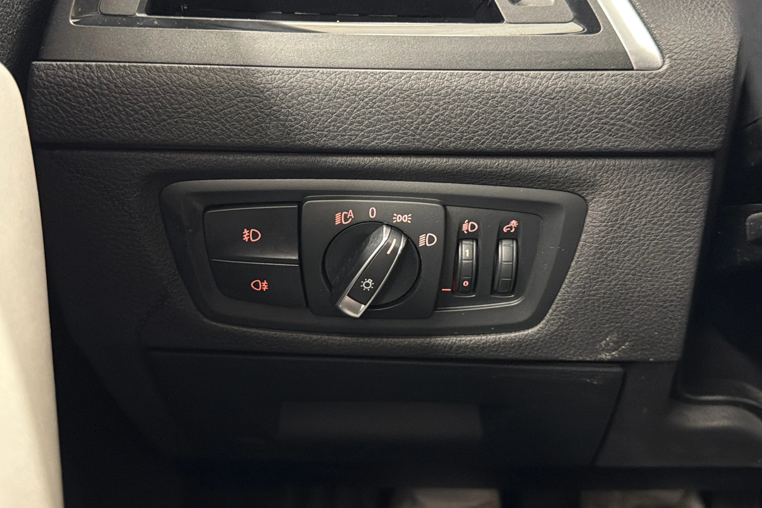 valkoinen BMW 118 2019 kuva 17.