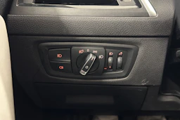 valkoinen BMW 118 2019 kuva 17.