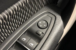valkoinen BMW 118 2019 kuva 18.