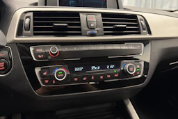 valkoinen BMW 118 2019 kuva 20.