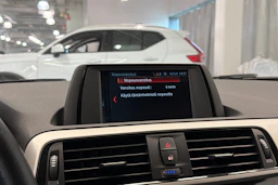 valkoinen BMW 118 2019 kuva 23.