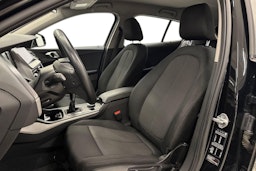 Musta BMW 118 2021 kuva 11.