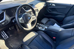 harmaa BMW 118 2021 kuva 3.