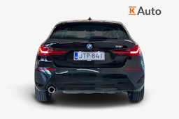 Musta BMW 118 2022 kuva 3.