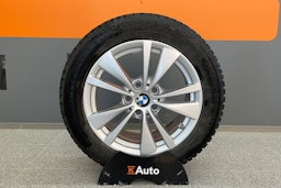 Musta BMW 118 2022 kuva 13.