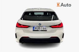 Valkoinen BMW 118 2022 kuva 3.