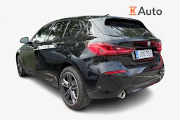 Musta BMW 118 2023 kuva 2.