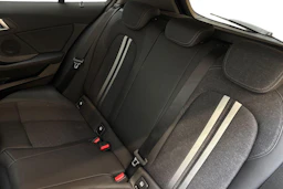 Musta BMW 118 2023 kuva 8.
