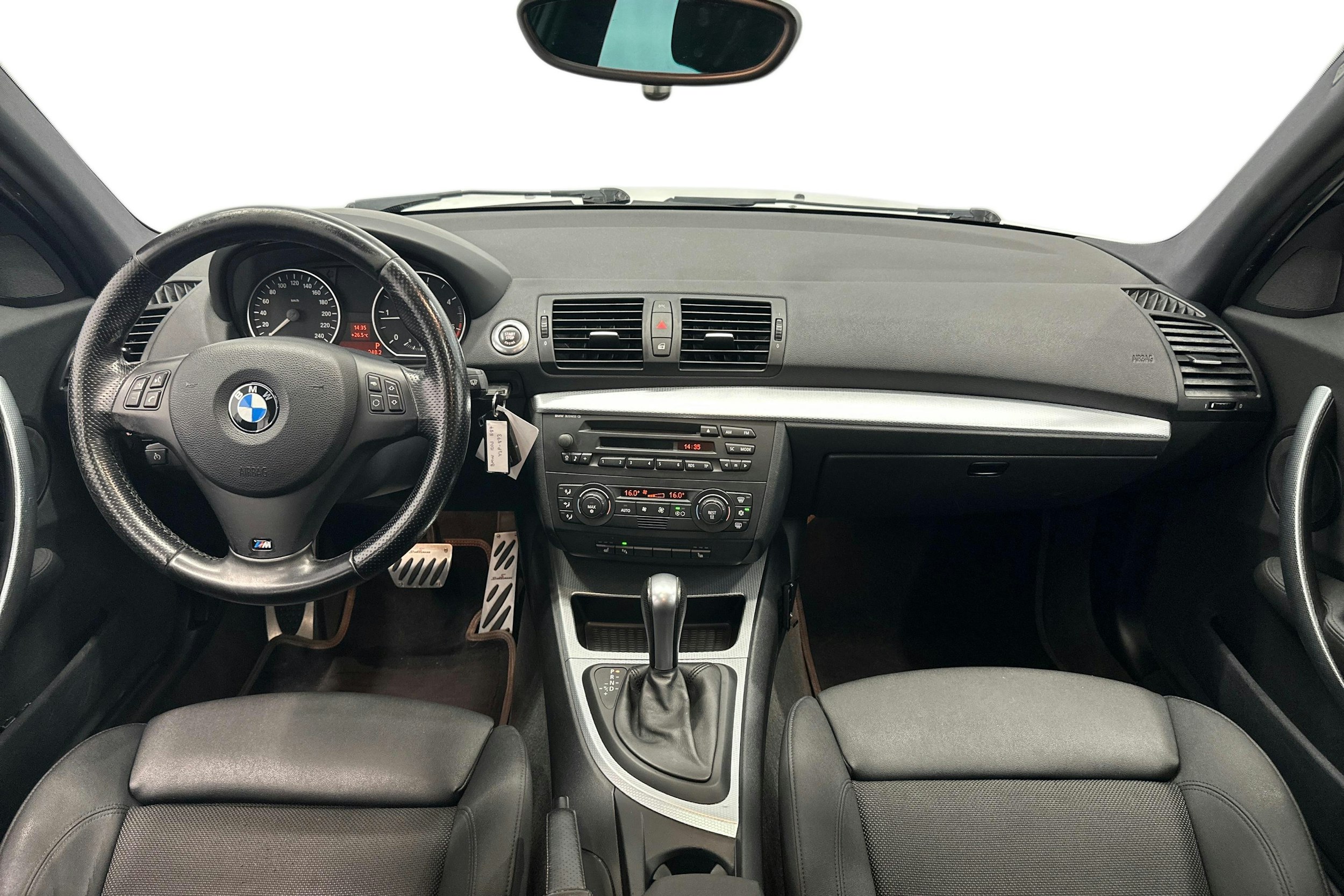 valkoinen BMW 120 2006 kuva 9.