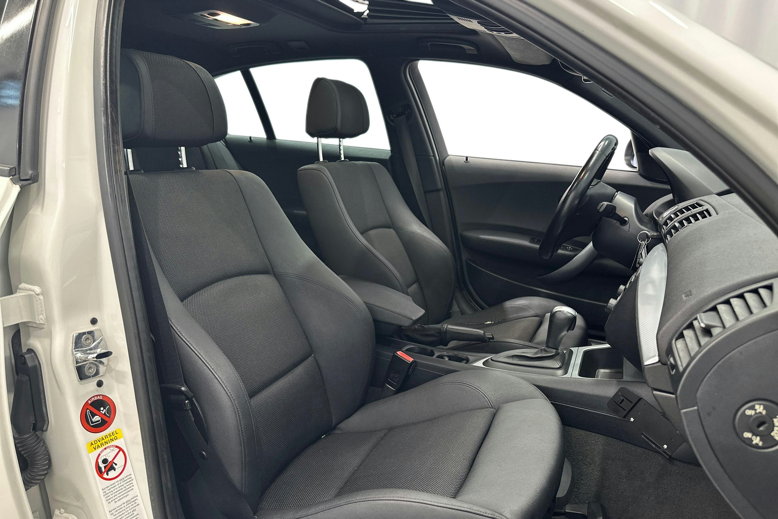 valkoinen BMW 120 2006 kuva 11.